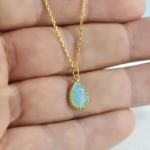 Beautiful Cracked Glass Drop Necklace