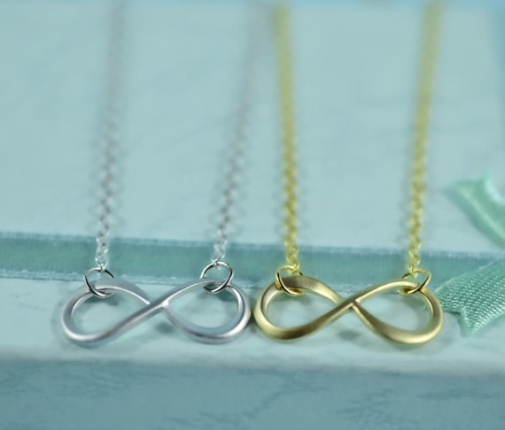 Forever Love: Infinity Necklace on Luulla